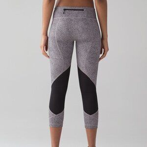 LULULEMON Pace Rival Crop (22")